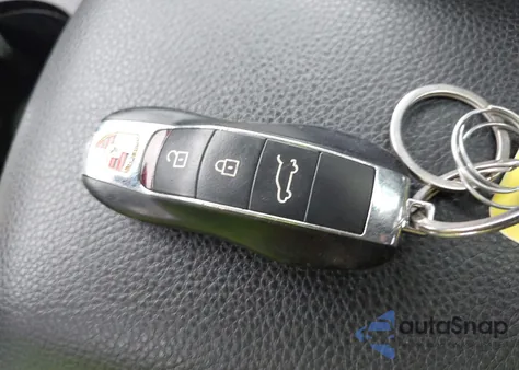 2020 Porsche Macan from USA, damaged, VIN WP1AA2A56LLB10625